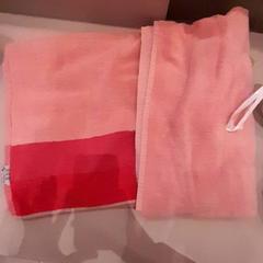 Uterák Roze/Roos, ako bolo nahlásené Van der Valk Hotel Schiphol pomocou iLost