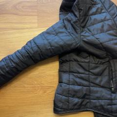 Jaqueta, segons ha informat GVB mitjançant iLost