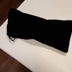 Puzdro na okuliare s okuliarmi, ako bolo nahlásené Qbuzz ZHN pomocou iLost