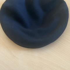 Mütze, gemeldet von Schönbrunn "Group Center" über iLost