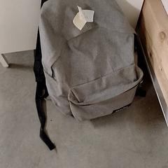 حقائب حمل وحقائب اليد، كما تم الإبلاغ عنه بواسطة IKEA Brest Guipavas عبر iLost