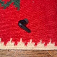 Earbud soundcore black, rapporterat av KABUL à GoGo / Teatro med iLost