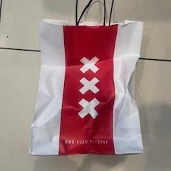 Táska, amint azt Johan Cruijff ArenA az iLost segítségével jelentette.