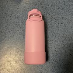 Bottle, as reported by Breng Arnhem using iLost
