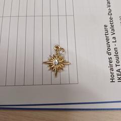 pendentif étoile couleur or, gerapporteerd met iLost