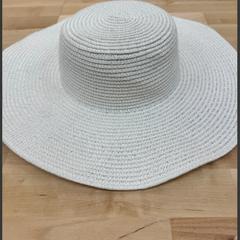 Klobouk، كما تم الإبلاغ عنه بواسطة IKEA Ostrava عبر iLost