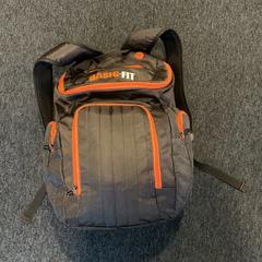 Mochila, segundo informou Breng Arnhem usando iLost