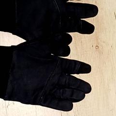 Klær Handschoenen, som rapportert av Regio Antwerpen - Brussel ved bruk av iLost