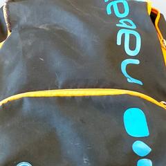 Mochila - Nabaiji, como reportado por Centraal magazijn utilizando o iLost