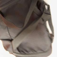 Bossa noir, segons ha informat TCL mitjançant iLost