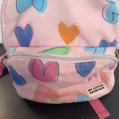 Rugtas, amint azt Qbuzz servicepunt  Emmen az iLost segítségével jelentette.