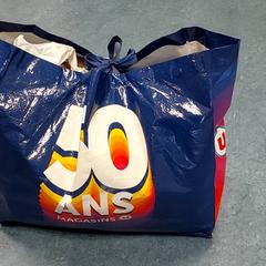 Väska - Plastiek tas, rapporterat av Centraal magazijn med iLost