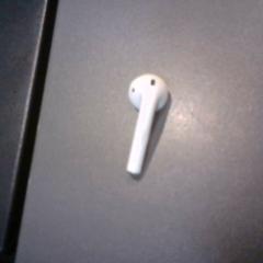 エアポッド がiLostで SnowWorld Landgraaf によって報告されました