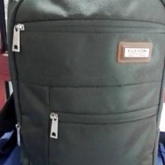 배낭, iLost를 사용하여 Hermes Eindhoven에 보고됨