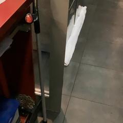 Krücke, come riportato da MEININGER Hotel Berlin Alexanderplatz utilizzando iLost