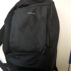 Zaino - Zwart Quechua, come riportato da Centraal magazijn utilizzando iLost