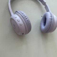 Kopfhörer Paars, gemeldet von Pathé Schouwburgplein über iLost