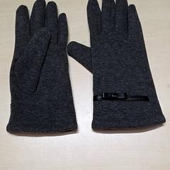 Handschuhe, gemeldet von Arriva Oost-Brabant über iLost