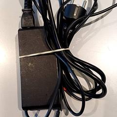 Oplader laptop, rapporterat av Padualaan 97 med iLost