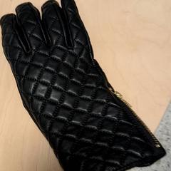 Hansker sort, as reported by IKEA Furuset using iLost