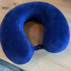 Neck pillow Blue, as reported by MEININGER Hotel Köln West using iLost