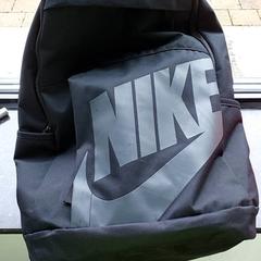 Bag, som rapportert av Regio Antwerpen - Brussel ved bruk av iLost