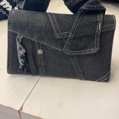 Poltsa, gisa salatu by GVB iLost erabiliz