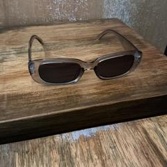 Gafas de sol Grijze doorzichtige bril, ha sido reportado por W1 - DreamVille con iLost