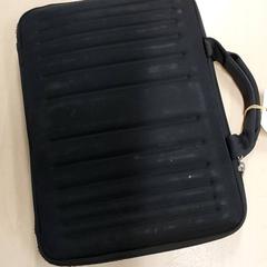 Bolsa para portátil - Laptop Van Den Steen, segundo informou Centraal magazijn usando iLost