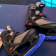 Izotz patinak Thinsulate zwarte schaatsen maat 41, gisa salatu by Schaatsbaan Rotterdam iLost erabiliz