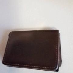 Portemonnee, como reportado por Hermes Eindhoven utilizando o iLost