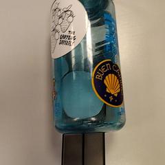 Láhev na vodu, jak nahlášeno Vrije Universiteit Amsterdam pomocí iLost