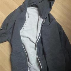Hoodie šedá, gemeldet von IKEA Brno über iLost