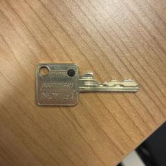 Klíč, jak nahlášeno Pathé Spuimarkt pomocí iLost