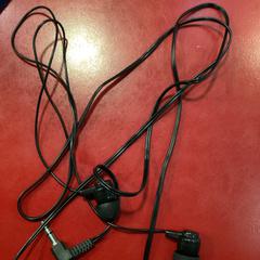 Kopfhörer, zoals gemeld door MEININGER Hotel Berlin Alexanderplatz met iLost