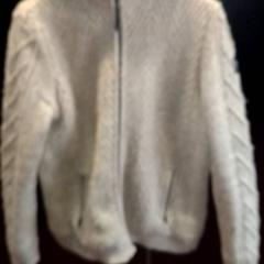 Vest, as reported by TivoliVredenburg using iLost