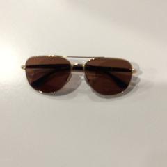 Des lunettes de soleil, a été signalé par Gemeente Weert utilisant iLost