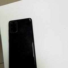 Telefon Samsung, rapporterat av ilévia med iLost