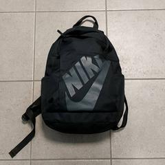 Rugzak Anouali がiLostで Regio Limburg - Leuven によって報告されました