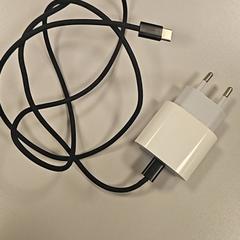 Ladegerät, gemeldet von Vrije Universiteit Amsterdam über iLost