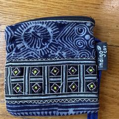 Stoffen portemonnee met inhoud, ha sido reportado a iLost