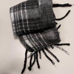 Xala, gisa salatu by Centraal magazijn iLost erabiliz