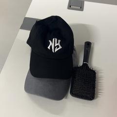 Gorra de beisbol, segons ha informat Silver Sands Beach mitjançant iLost