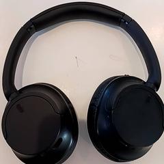 İLost kullanarak RRReis IJssel-Vecht tarafından bildirildiği gibi Hoofdtelefoon Zwarte hoofdtelefoon