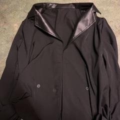 Skjorta Black, rapporterat av KABUL à GoGo / Teatro med iLost