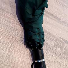 Dáždnik, ako bolo nahlásené EBS Tramplein pomocou iLost