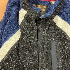 Chaqueta, ha sido reportado por Sheraton Brussels Airport Hotel con iLost