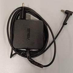 Lader asus Zwart, zoals gemeld door Heidelberglaan 15 met iLost