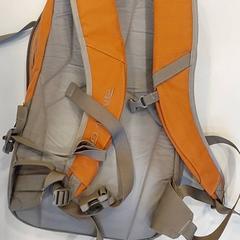 Sac à dos -Grijs /Oranje, a été signalé par Centraal magazijn utilisant iLost
