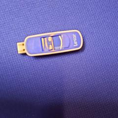 Usb stick, zoals gemeld door UvA REC met iLost